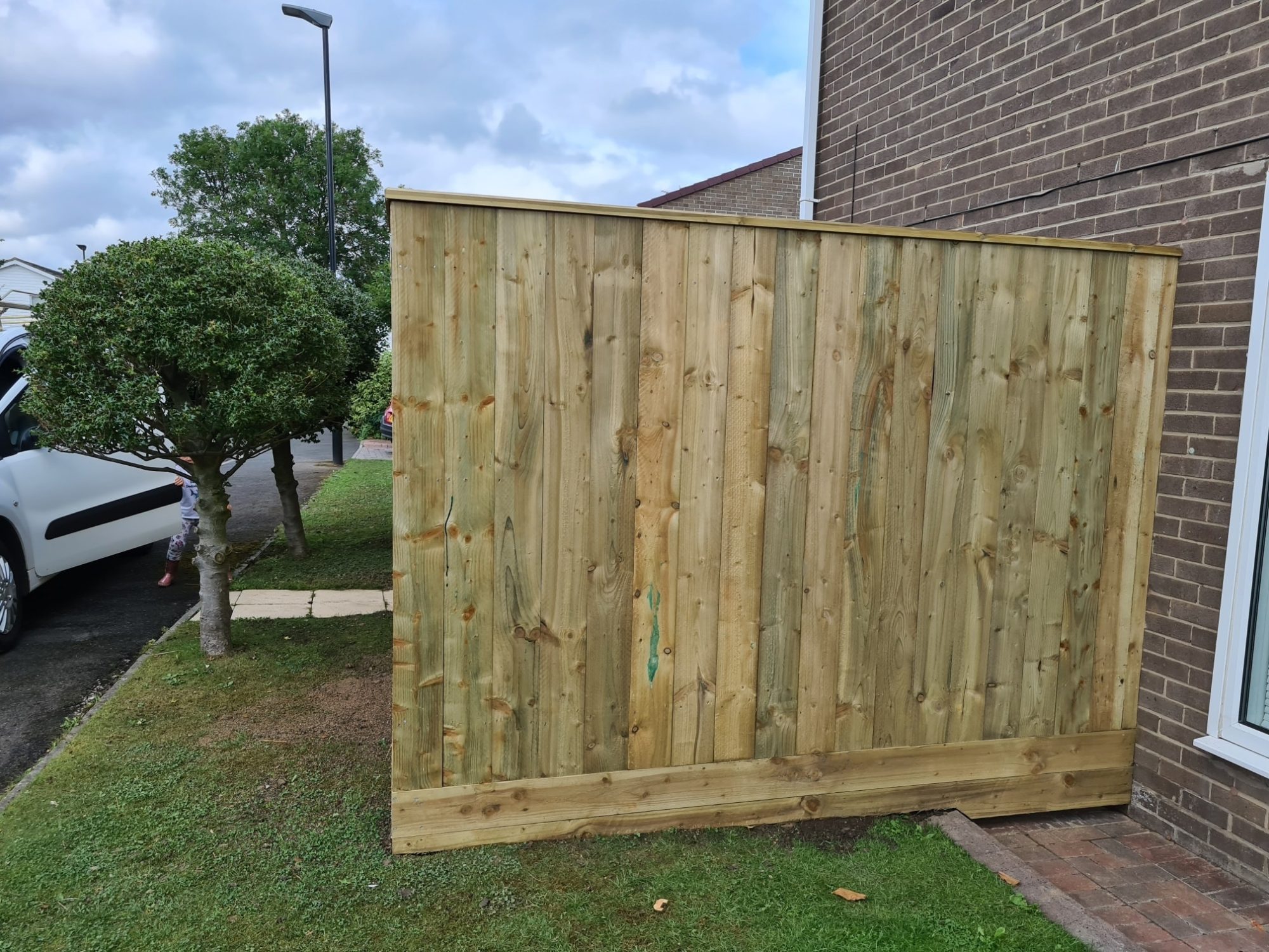 Long-lasting fencing repair with Postsaver sleeves in Washington